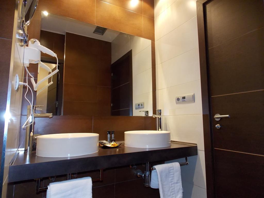 Aparthotel Bubal El Pueyo de Jaca Δωμάτιο φωτογραφία