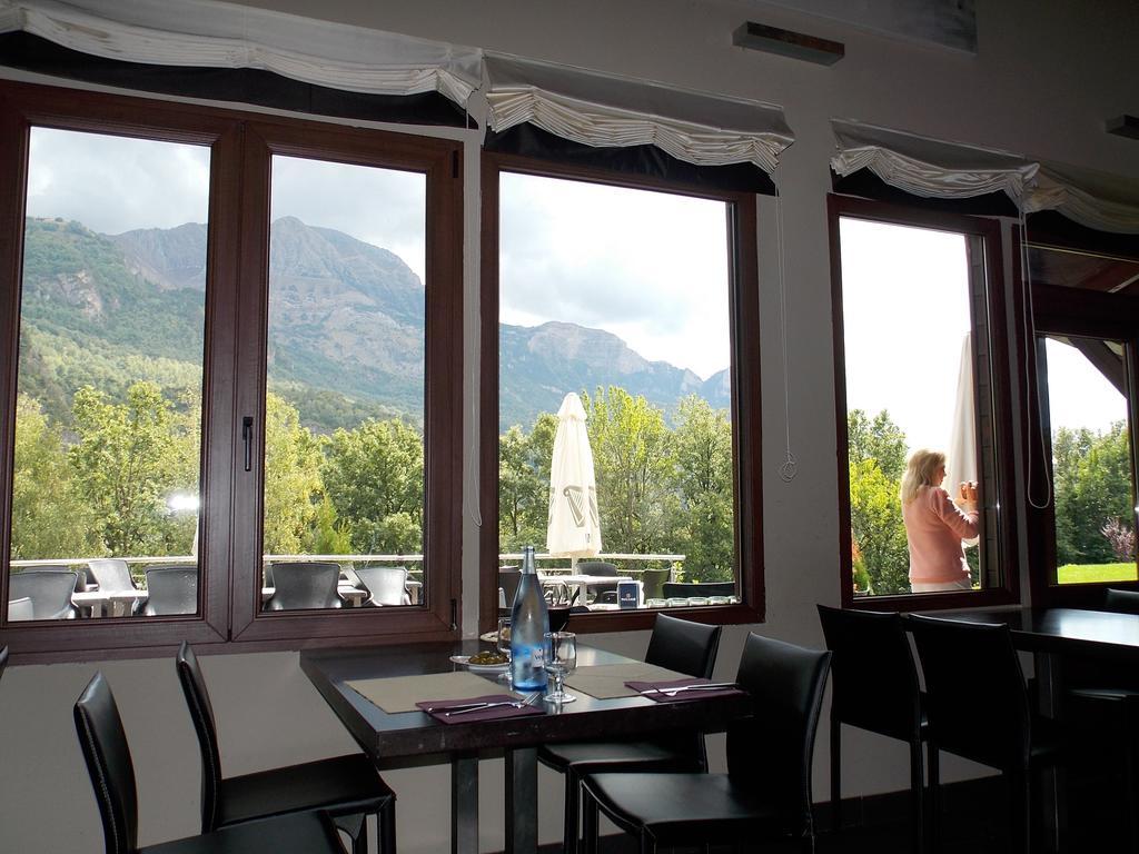 Aparthotel Bubal El Pueyo de Jaca Εξωτερικό φωτογραφία
