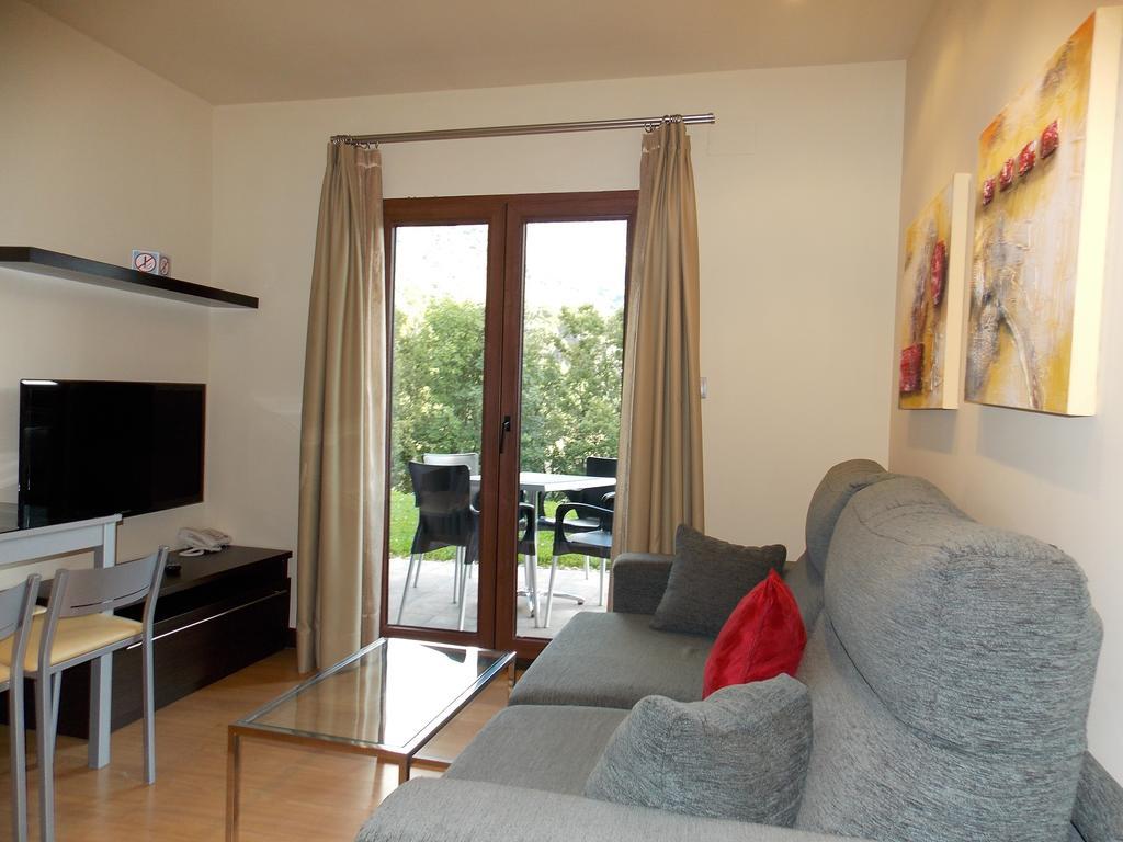 Aparthotel Bubal El Pueyo de Jaca Δωμάτιο φωτογραφία