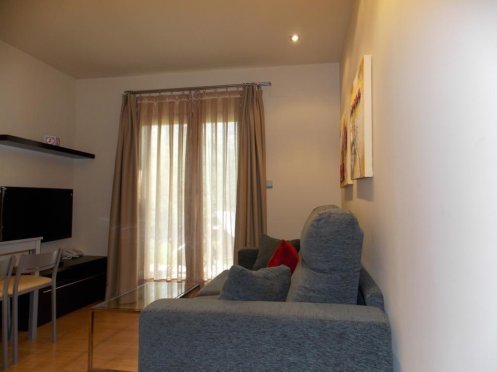 Aparthotel Bubal El Pueyo de Jaca Δωμάτιο φωτογραφία