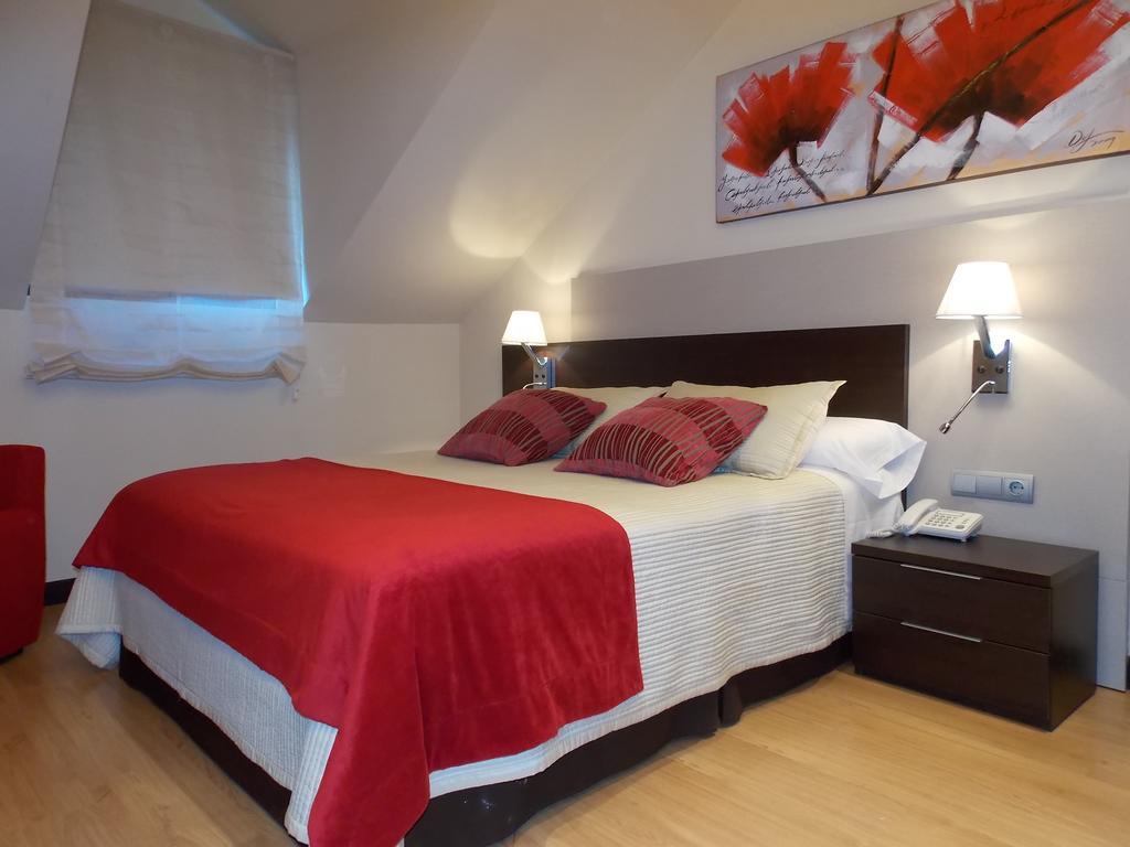 Aparthotel Bubal El Pueyo de Jaca Εξωτερικό φωτογραφία